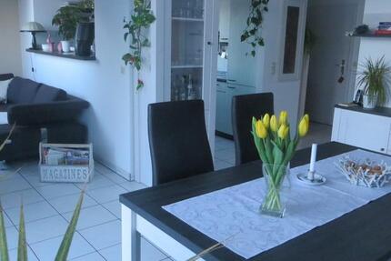 *PROVISIONSFREI* SONNIGE 4,5 ZIMMER DG-WOHNUNG IN RUHIGER LAGE 4.5 zimmer