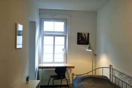 Zimmer Stuttgart Stuttgart-Mitte - 1 Zimmer, 890&euro; | Angebot:27150623