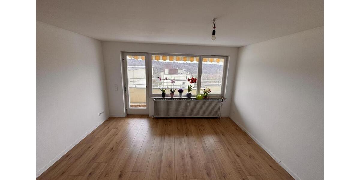 Etagenwohnung Stuttgart Degerloch - 3.5 Zimmer, 80 m&sup2;, 1.690&euro; | Angebot:25152049