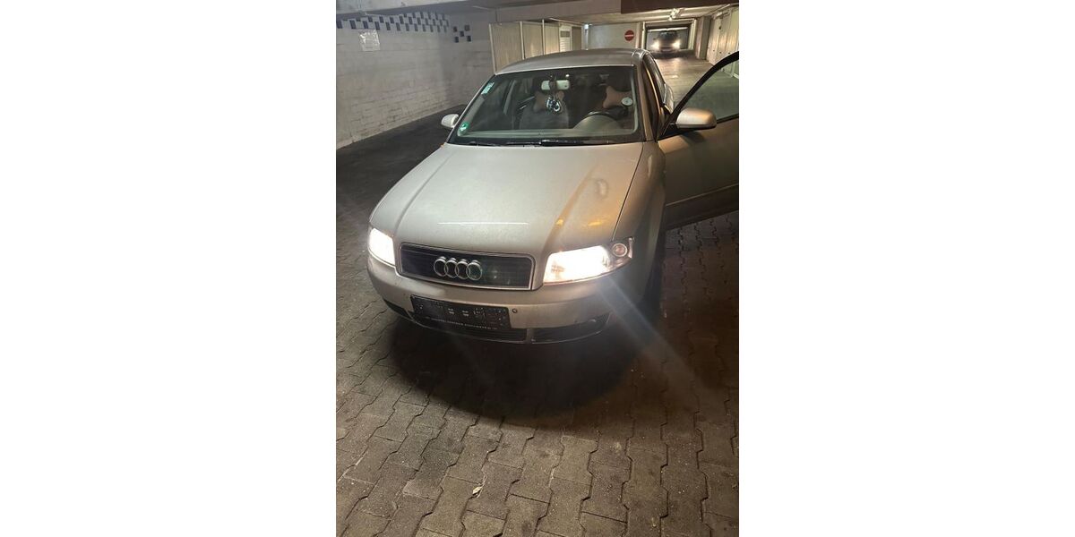 Audi A4 270.000 km 2.000 &euro; Stuttgart 70199