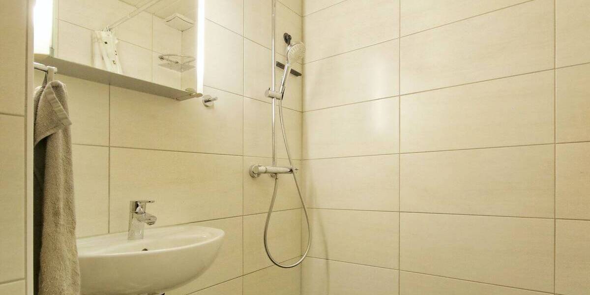 Reihenmittelhaus Leonberg Ramtel - 3 Zimmer, 78 m&sup2;, 349.000&euro; | Angebot:25771598