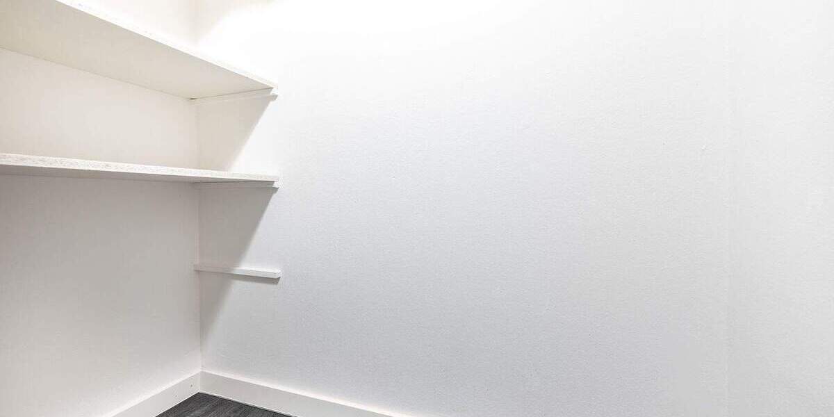 Helle 1,5-Zimmer-Wohnung mit Balkon und Stellplatz 1 zimmer