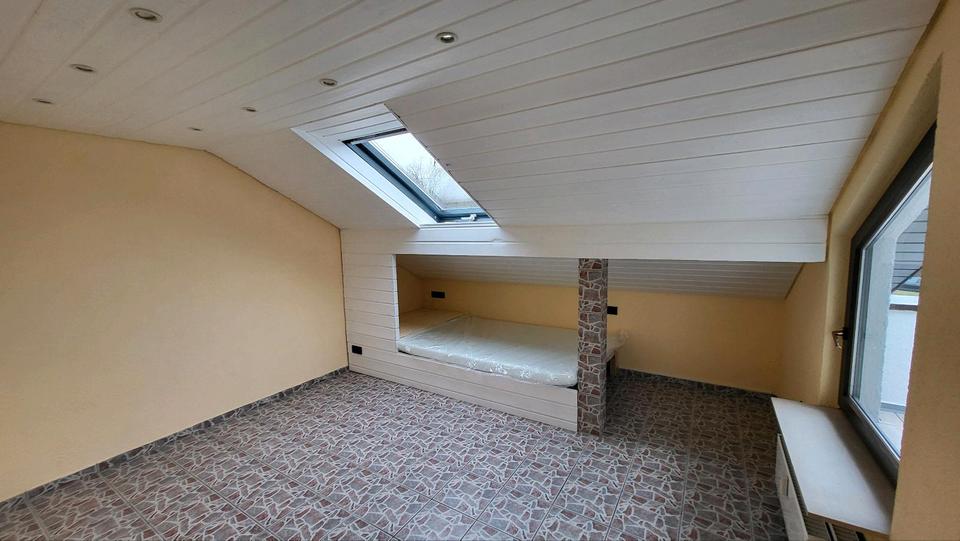 Dachgeschoßwohnung Vaihingen an der Enz - 3.5 Zimmer, 76 m&sup2;, 299.000&euro; | Angebot:24744068