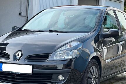 Renault Clio 162.000 km 2.490 € Esslingen am Neckar 73732