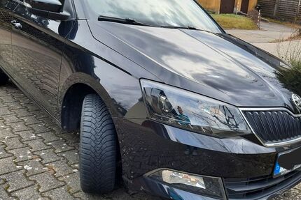 Skoda Fabia 77.100 km 8.900 &euro; Simmozheim 75397