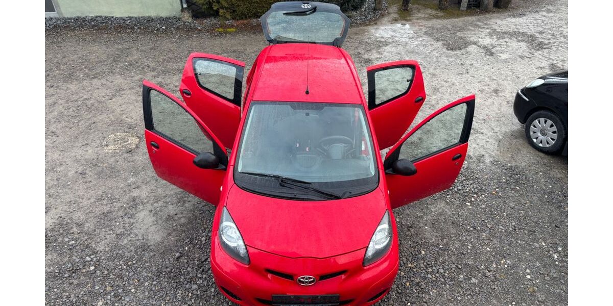 Toyota Aygo (X) 157.995 km 2.890 &euro; Böblingen 71032