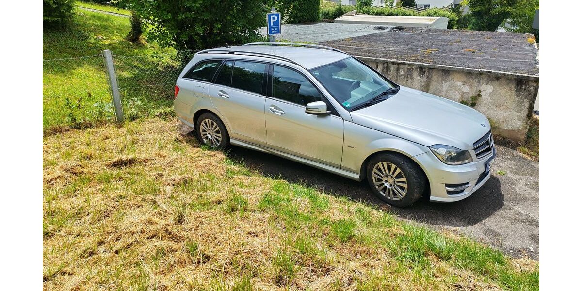 Mercedes-Benz C 180 115.000 km 14.500 &euro; Plochingen 73207