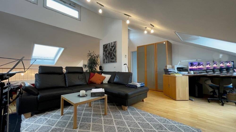 Maisonette Wohnung - 2 floor apartment in Stuttgart VaihingenKaltental available mid. February 2026 4 zimmer