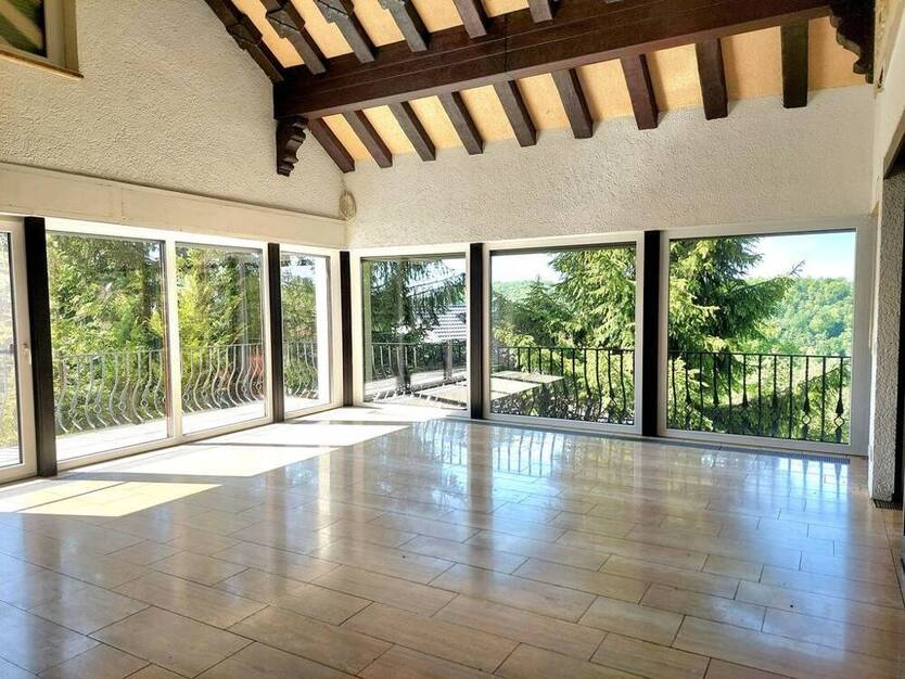 Mehrgenerationenhaus, Wohn- und Geschäftshaus undoder Urlaubsdomizil, Ihrem Lebensmodell angepasst!