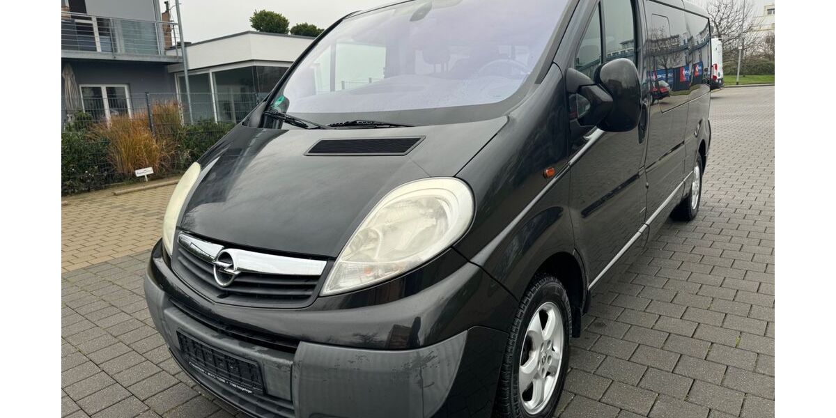 Opel Vivaro 90.000 km 11.980 € Holzgerlingen 71088