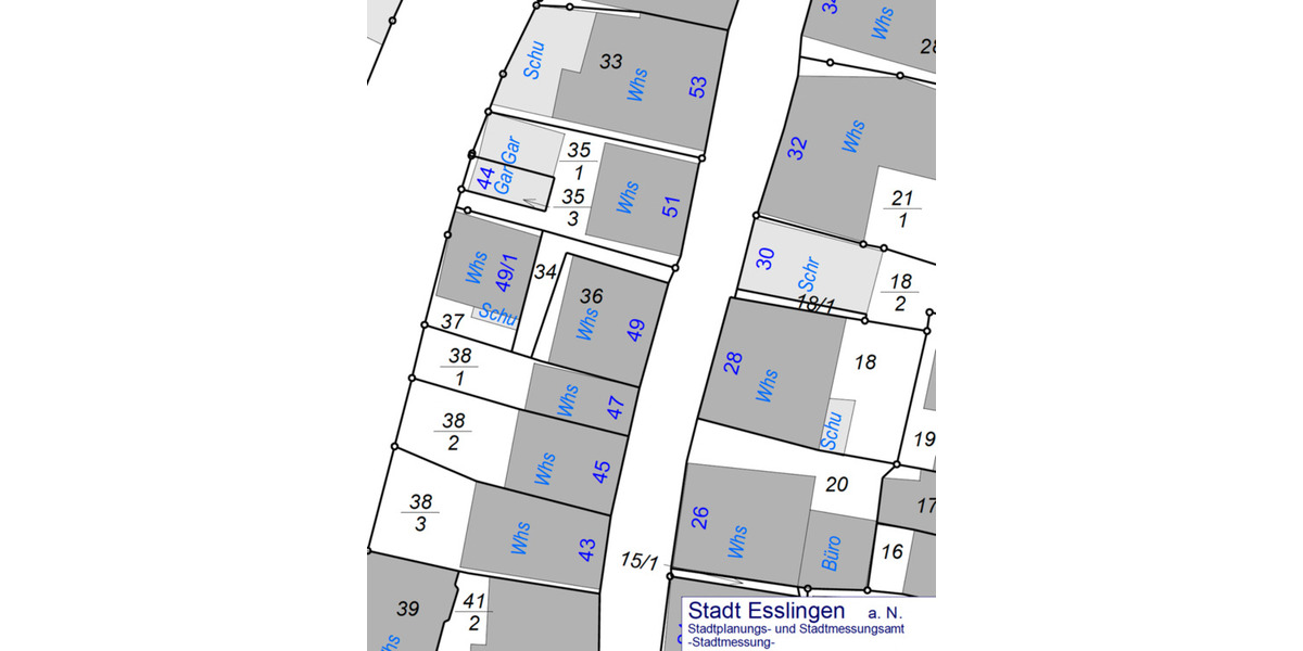 Von privat: 1 12 Zimmerwohnung in historischem Haus in Esslingen 2 zimmer