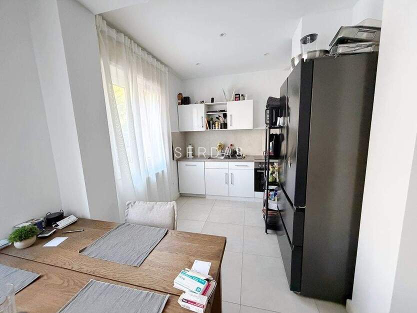 Attraktives 4-Familienhaus in zentraler Lage von Stuttgart-Obertürkheim 1 zimmer