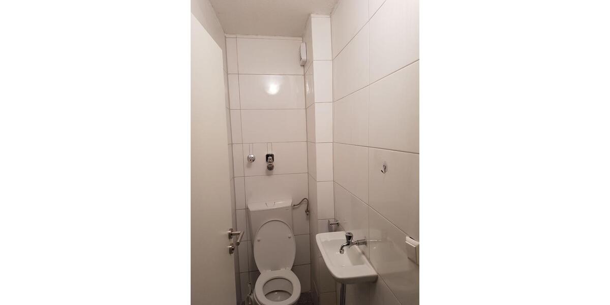 Erdgeschoßwohnung Sindelfingen Eichholz - 3 Zimmer, 77 m&sup2;, 1.100&euro; | Angebot:26579000