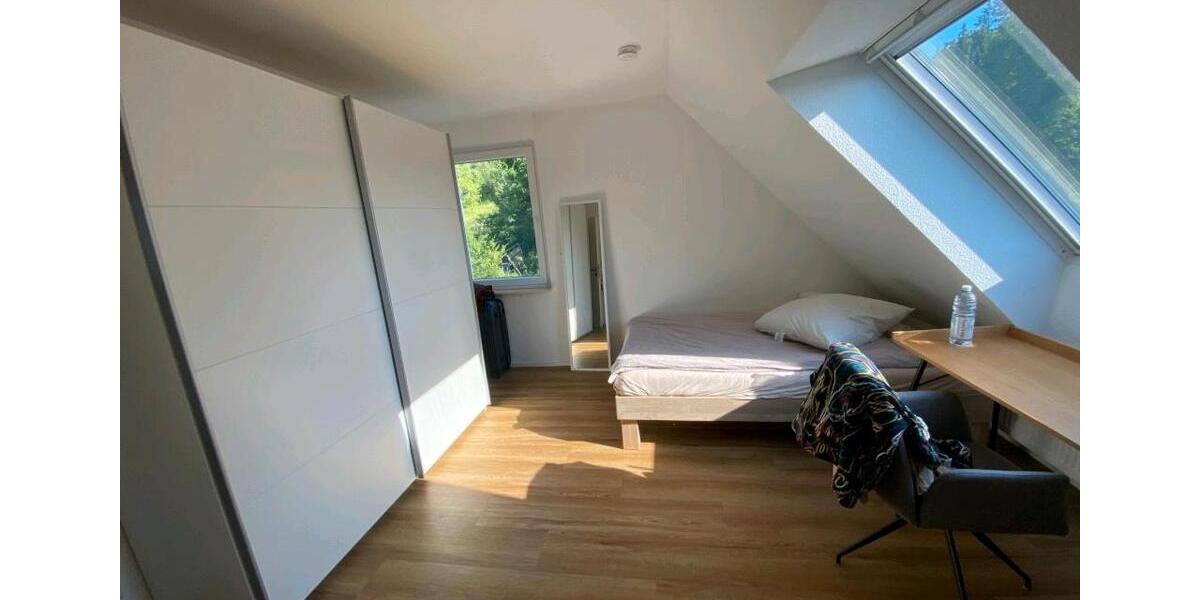 Dachgeschoßwohnung Stuttgart Stuttgart-West - 1 Zimmer, 12 m&sup2;, 520&euro; | Angebot:24994559