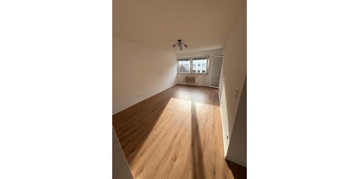 Etagenwohnung Esslingen am Neckar Brühl - 2.5 Zimmer, 55 m&sup2;, 1.050&euro; | Angebot:26300265