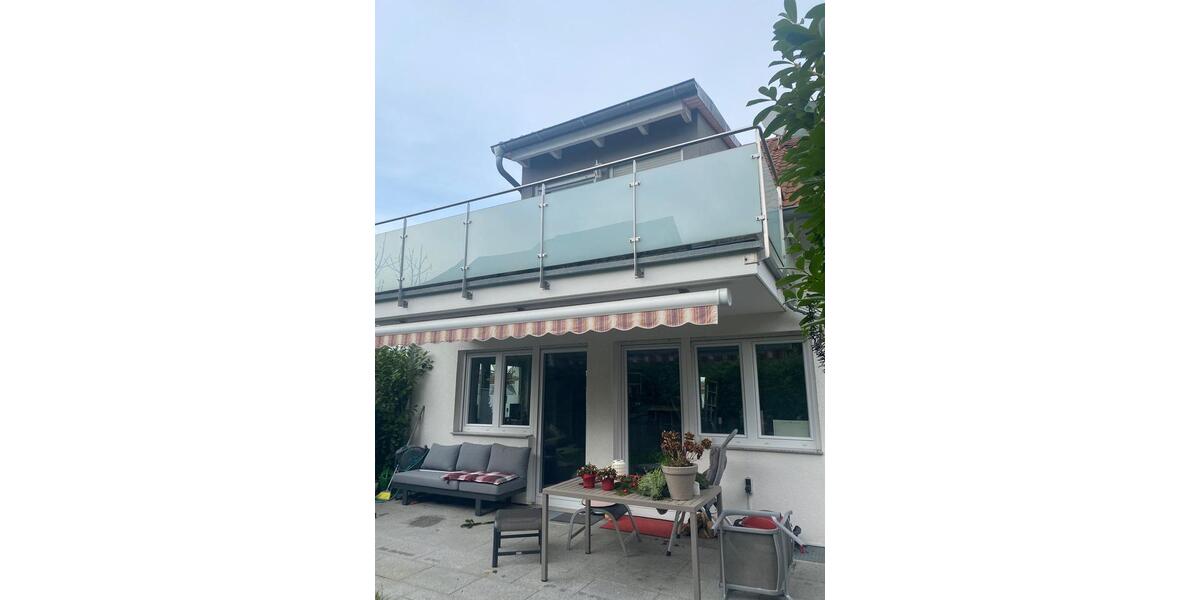 Einfamilienhaus Besigheim - 5.5 Zimmer, 179 m&sup2;, 2.250&euro; | Angebot:25050250