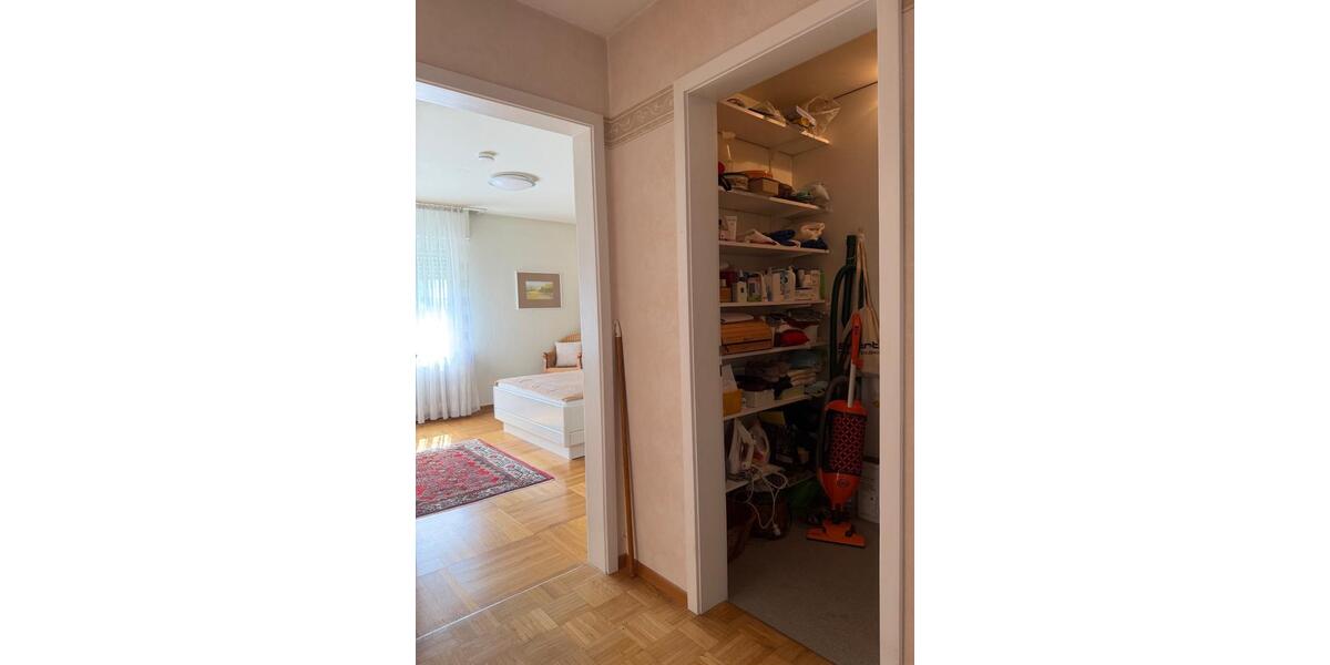 Reihenhaus Backnang - 5.5 Zimmer, 130 m&sup2;, 450.000&euro; | Angebot:26648762