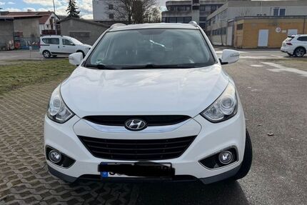 Hyundai ix35 162.291 km 5.990 &euro; Stuttgart 70374