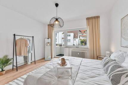 Top sanierte 3 Zimmer Wohnung mit zwei Balkonen & TG-Stellplatz - nahe Altstadt Leonberg 3 zimmer