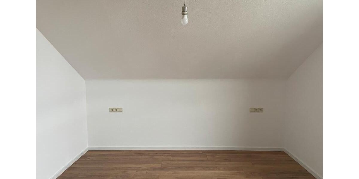 Dachgeschoßwohnung Esslingen am Neckar - 2 Zimmer, 56 m&sup2;, 1.030&euro; | Angebot:26271080