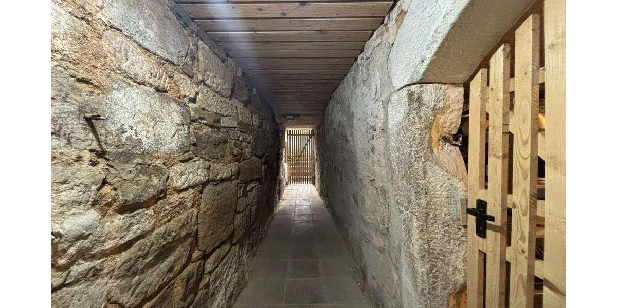 Mehrfamilienhaus, Wohnhaus Stuttgart Möhringen - 7 Zimmer, 170 m&sup2;, 980.000&euro; | Angebot:25141714