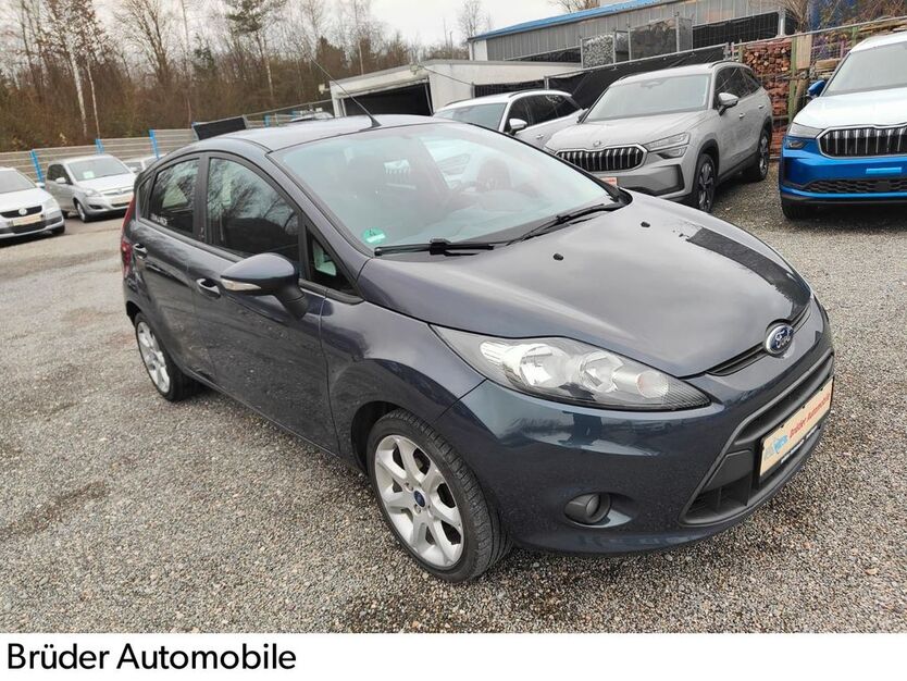 Ford Fiesta 86.000 km 6.795 € Reutlingen 72766