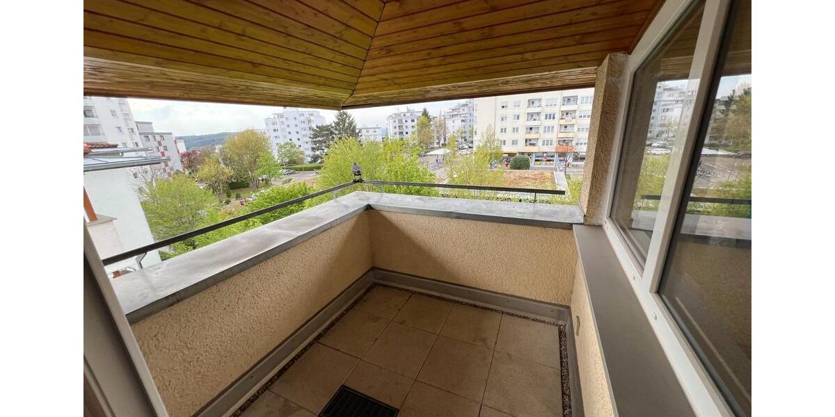 Dachgeschoßwohnung Plochingen - 2 Zimmer, 42 m&sup2;, 560&euro; | Angebot:26395501