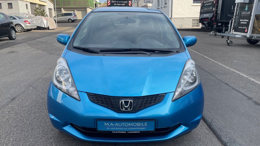 Honda Jazz 59.000 km 4.900 &euro; Marbach am Neckar 71672