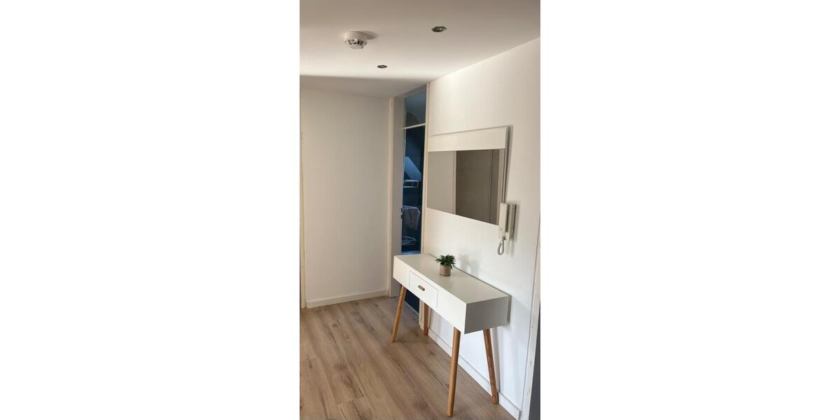 Etagenwohnung Stuttgart Luginsland - 2 Zimmer, 50 m&sup2;, 1.140&euro; | Angebot:26208118
