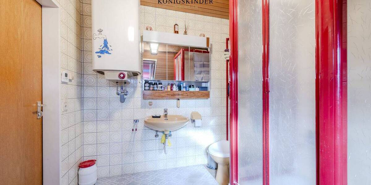 Mehrfamilienhaus, Wohnhaus Schorndorf - 8 Zimmer, 177 m&sup2;, 499.000&euro; | Angebot:26712681
