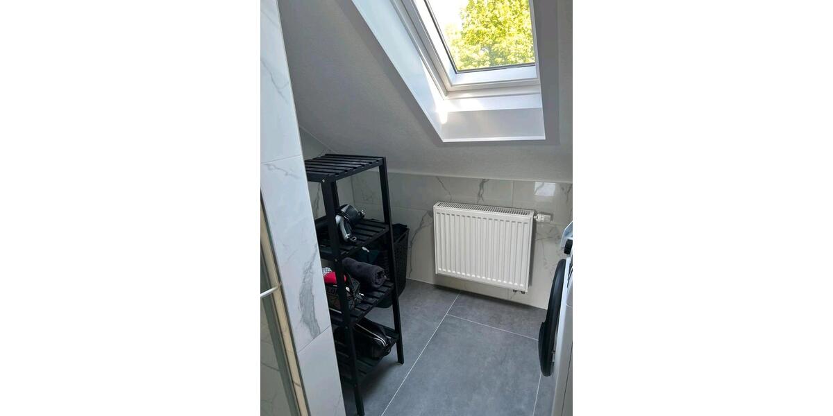 Dachgeschoßwohnung Ditzingen - 2 Zimmer, 42 m&sup2;, 220.000&euro; | Angebot:26408549