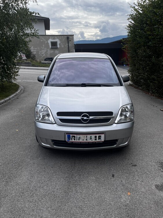 Opel Meriva 126.600 km 2.300 € Schlierbach 4553