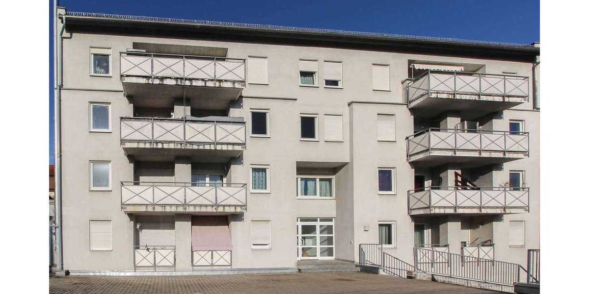 Etagenwohnung Esslingen am Neckar Brühl - 1.5 Zimmer, 32 m&sup2;, 140.000&euro; | Angebot:26543594