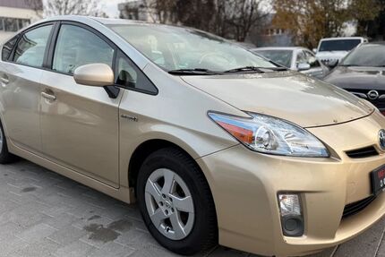 Toyota Prius 212.563 km 3.999 € Fellbach 70736