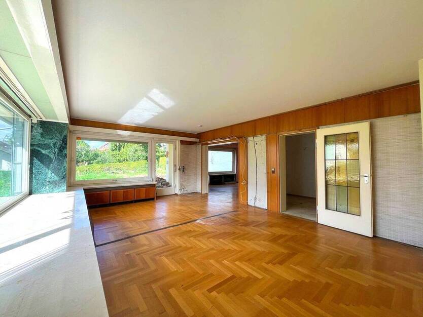 S-Schönberg: 2-3-Familienhaus mit viel Potenzial in bester Lage!***