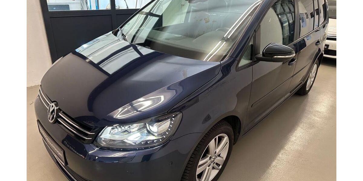 VW Touran 156.565 km 9.290 &euro; LEONBERG 71229