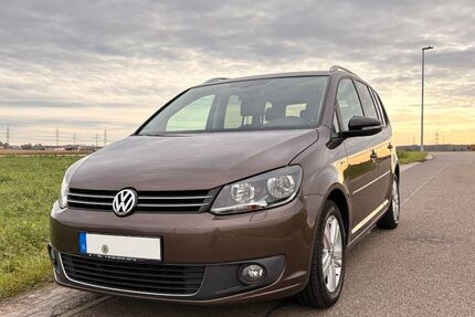 VW Touran 105.000 km 9.300 &euro; Pleidelsheim 74385