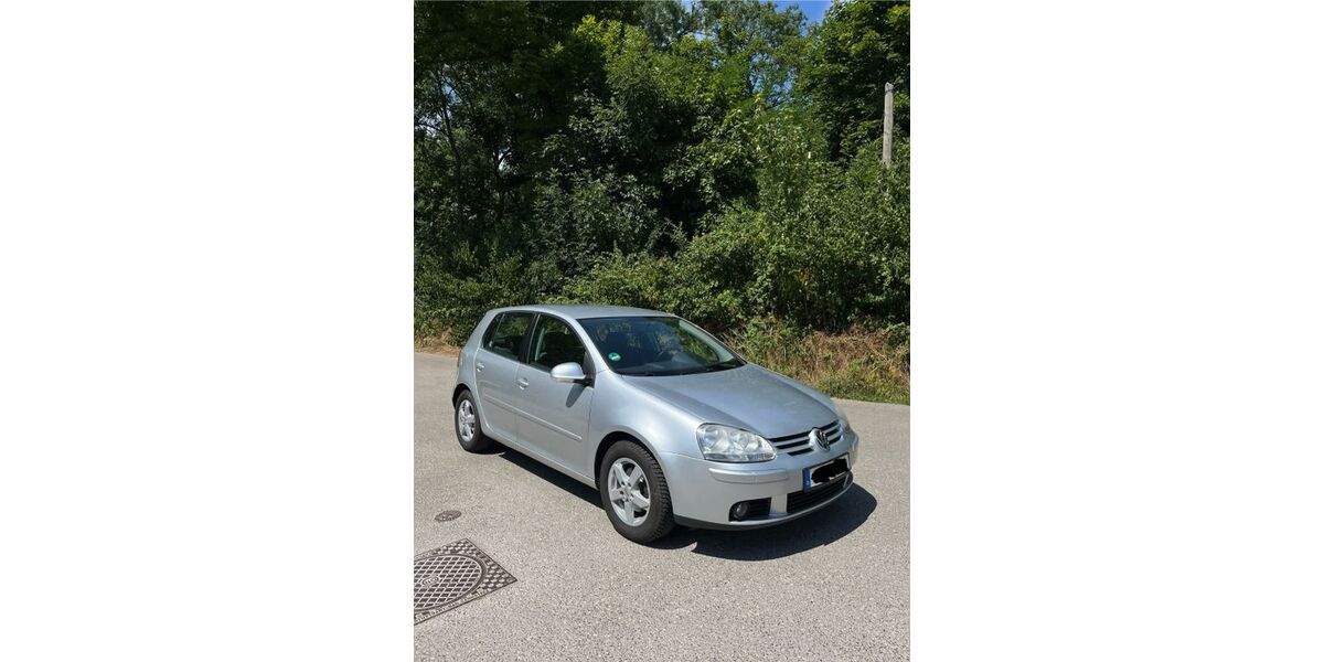 VW Golf 125.100 km 3.890 &euro; Stuttgart 70469