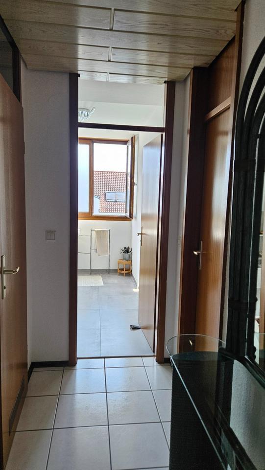 Helle, attraktive 3,5 Zimmer-Dachgeschoßwohnung mit Terrasse