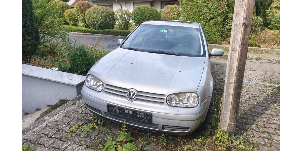VW Golf 275.000 km 950 &euro; Pliezhausen 72124