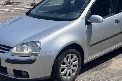 VW Golf 165.000 km 2.699 &euro; Illingen/Schützingen 75428