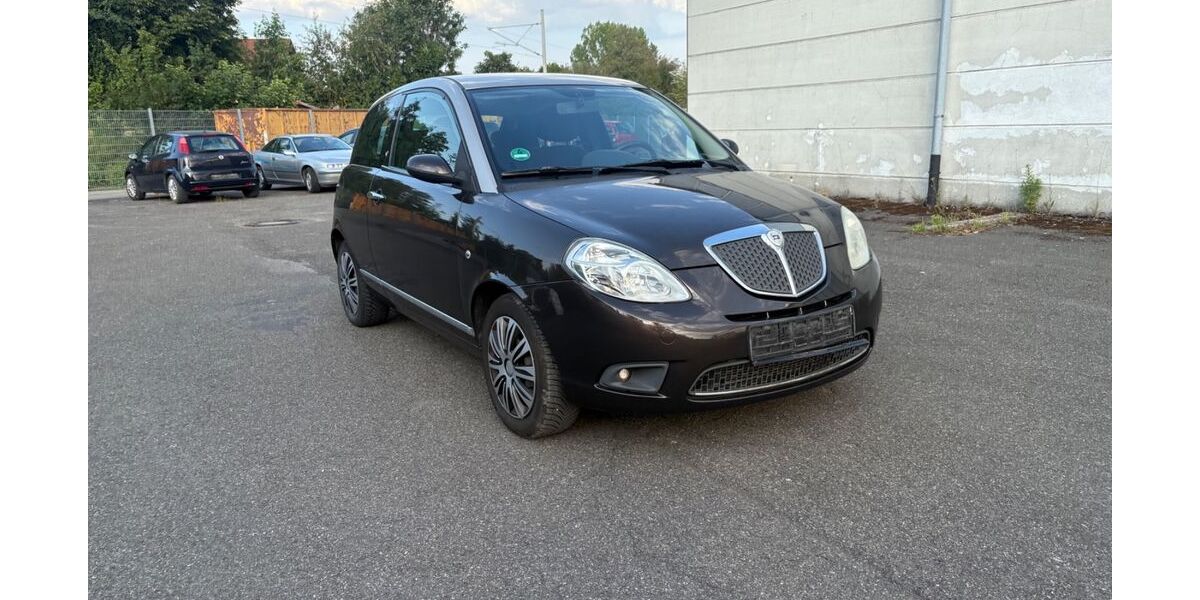 Lancia Ypsilon 106.442 km 1.499 &euro; Weil im Schönbuch 71093