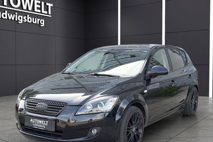 Kia ceed / Ceed 102.000 km 4.900 &euro; Bietigheim-Bissingen 74321