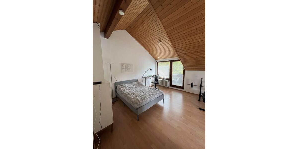Dachgeschoßwohnung Stuttgart Vaihingen - 1.5 Zimmer, 32 m&sup2;, 677&euro; | Angebot:26620979