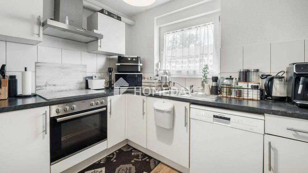 Gepflegte Wohnung mit sonnigem Balkon und Garage in familienfreundlicher Lage in Backnang