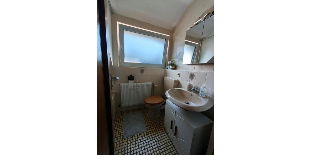 Dachgeschoßwohnung Stuttgart Sillenbuch - 2 Zimmer, 43 m&sup2;, 920&euro; | Angebot:26296431
