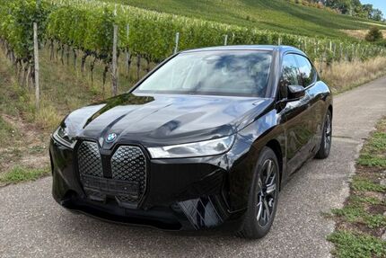 BMW iX 90.800 km 49.700 &euro; Korb 71404