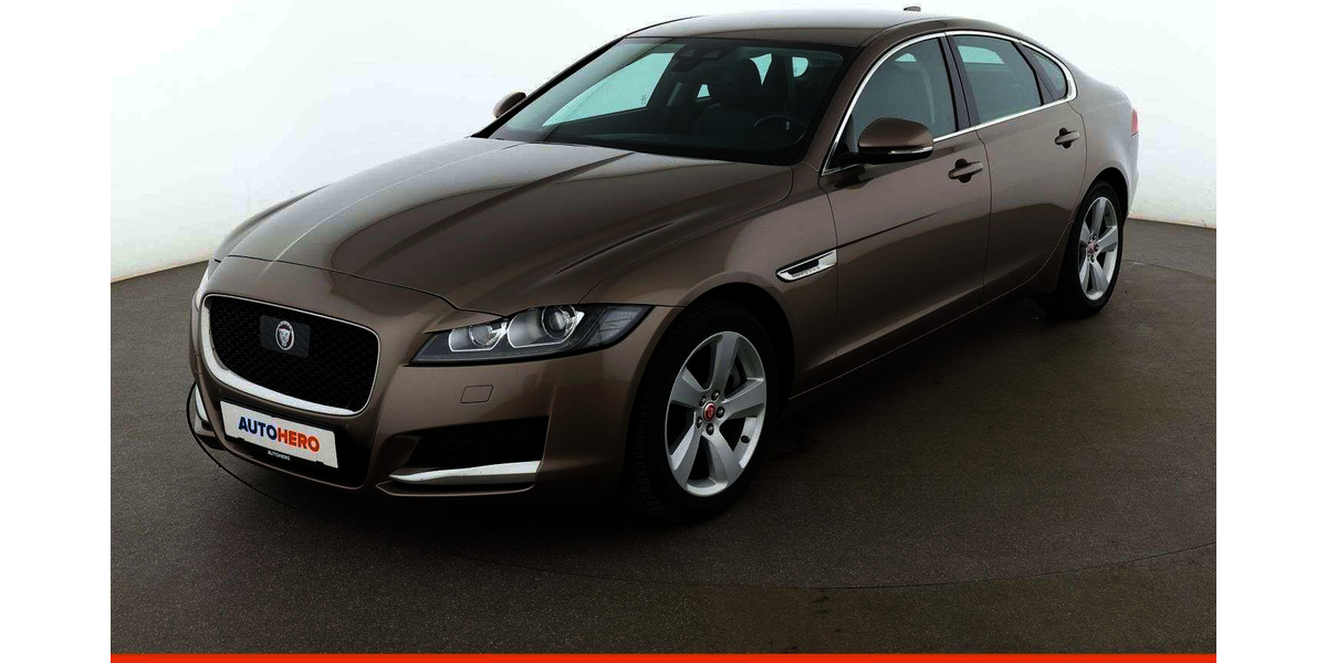 Jaguar XF 69.104 km 17.500 &euro; Stuttgart 70195