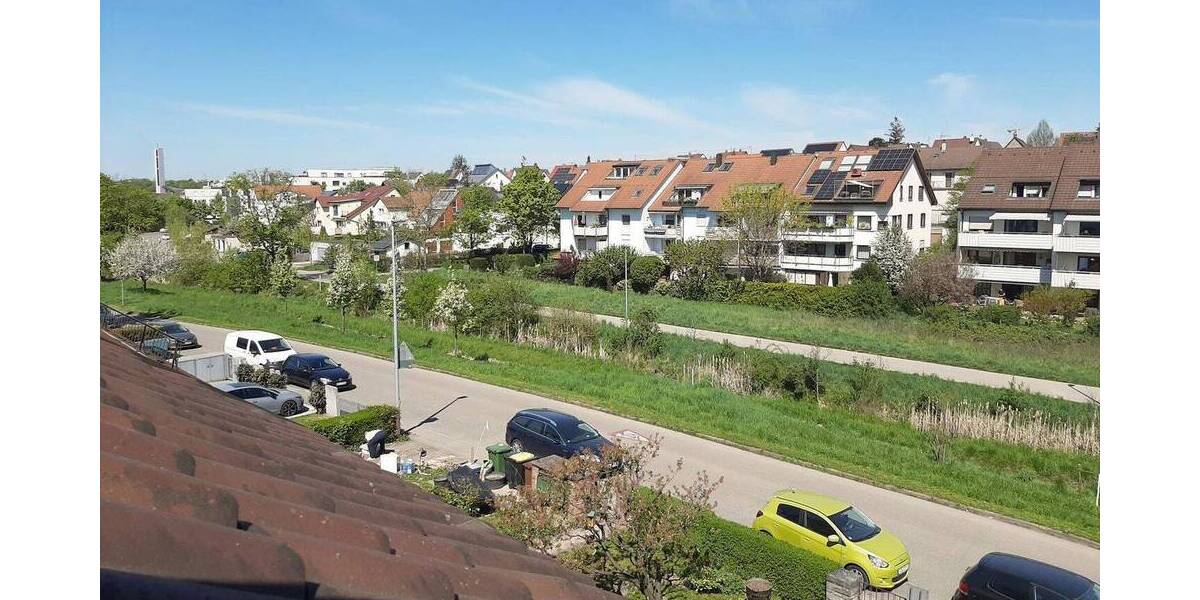 Reihenmittelhaus Ditzingen - 7 Zimmer, 162 m&sup2;, 540.000&euro; | Angebot:26477778