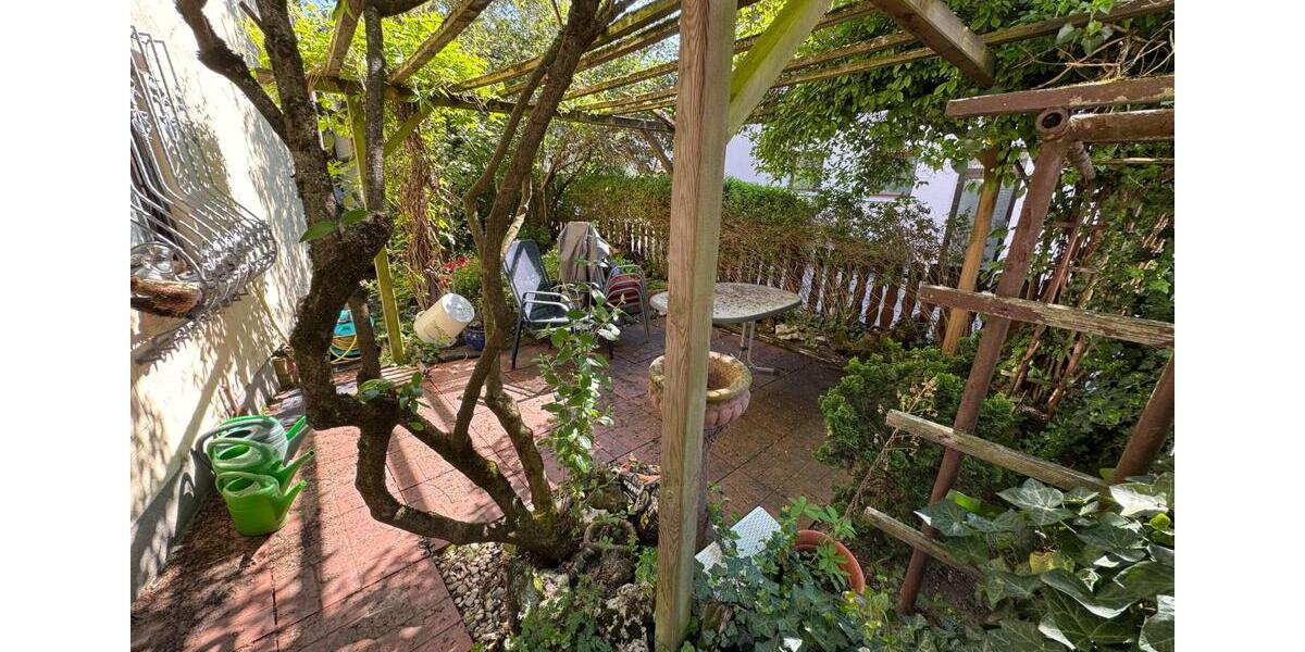 Doppelhaushälfte Stuttgart Luginsland - 4 Zimmer, 112 m&sup2;, 1.560&euro; | Angebot:25080214